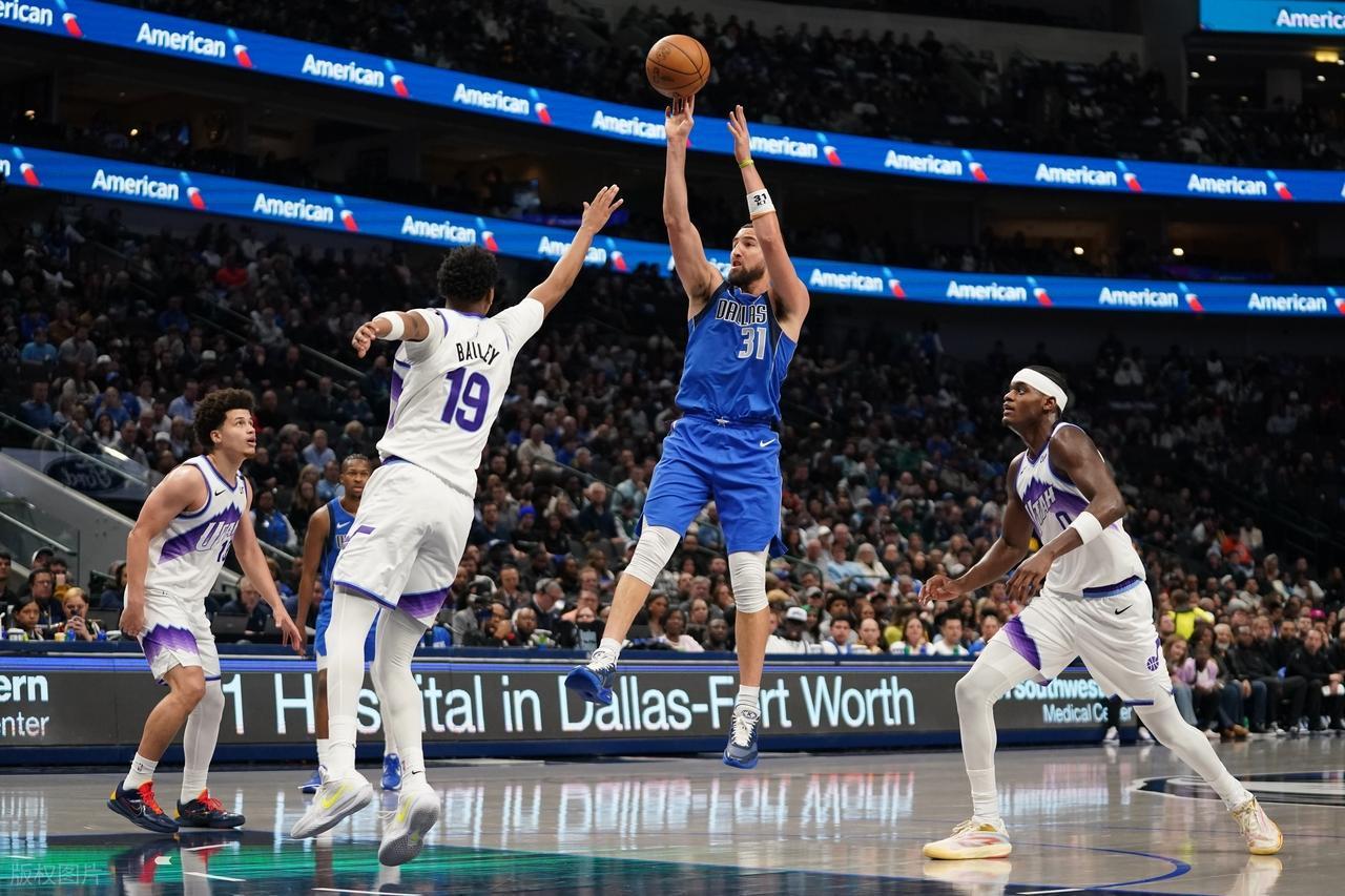 开云在线-三球30+6+11无缘今日最佳球员!因为西蒙斯末节超神19分大逆转!